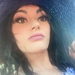 Meet your Posher, Natalie ann